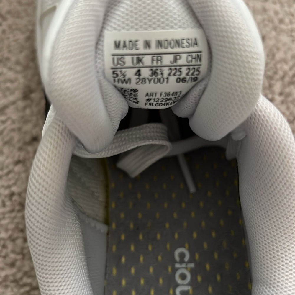 adidas Cloudfoam Comfort Sneakers - Picture 11 of 11